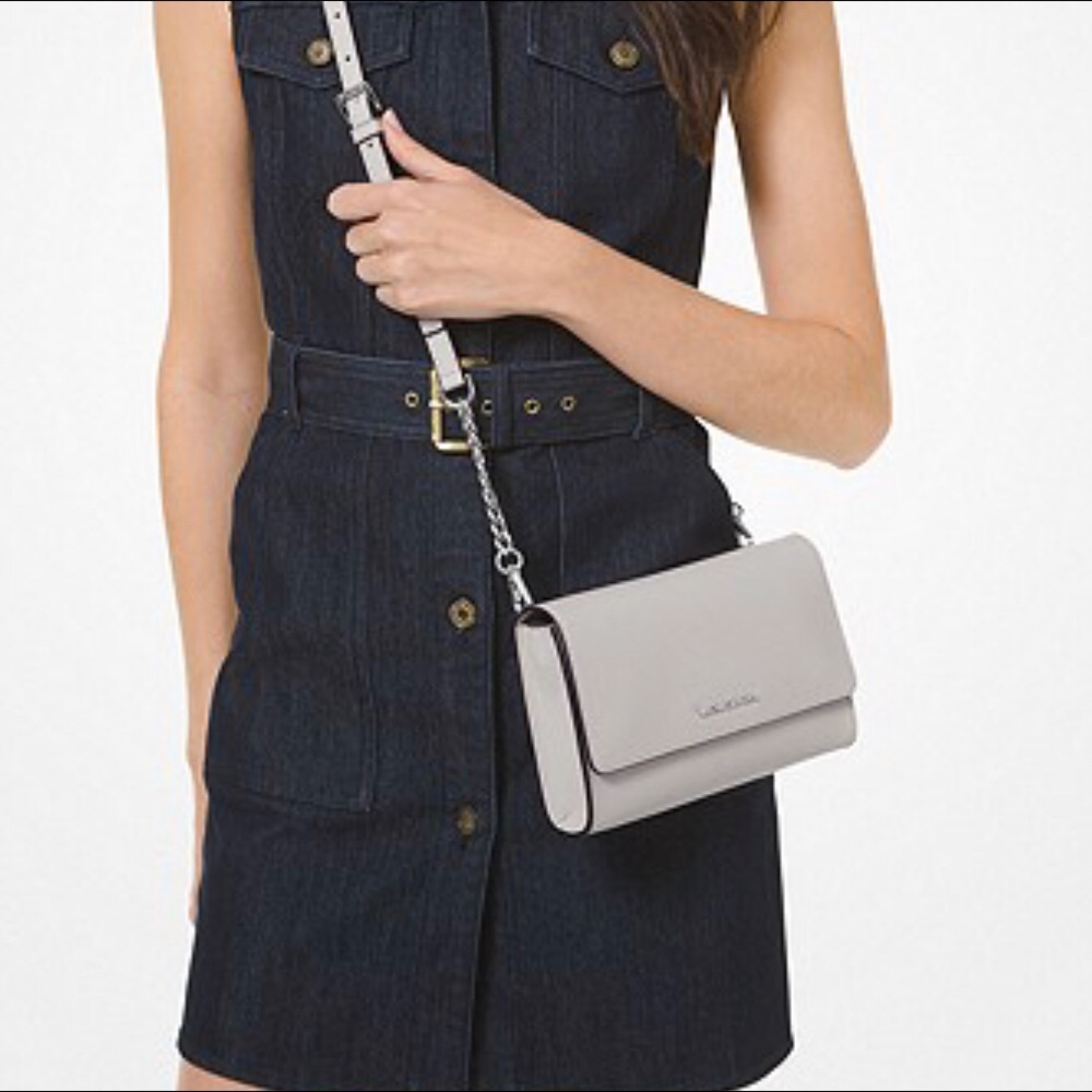 (sold) not for sale Michael kors clutch
